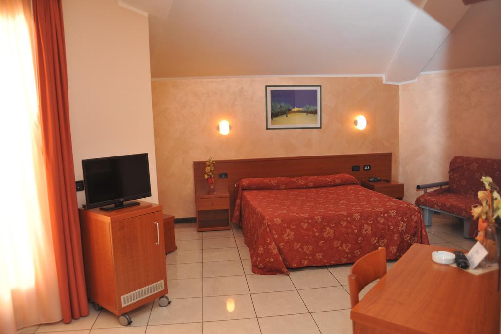 Hotel Stazione Livorno Exterior foto