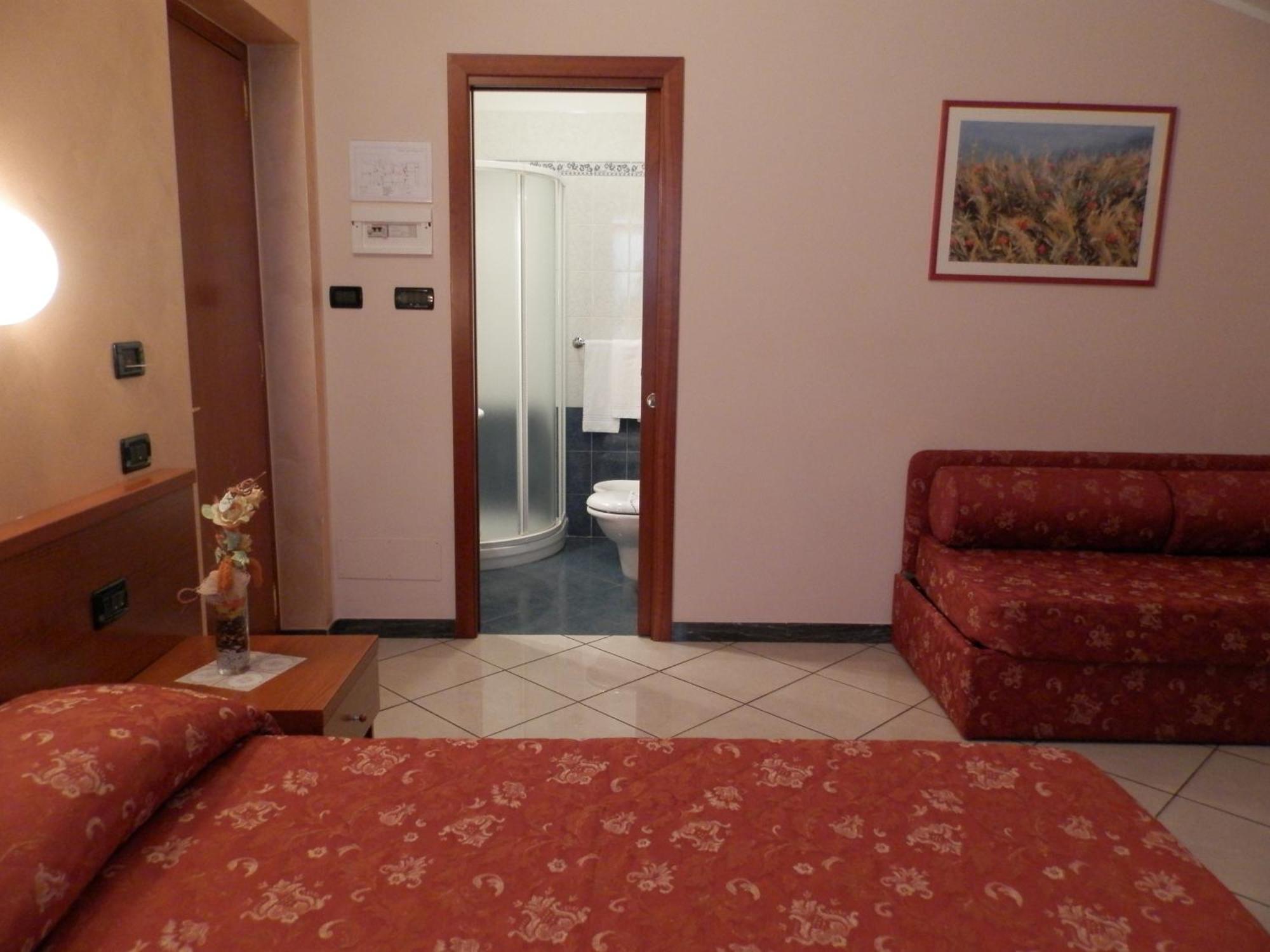 Hotel Stazione Livorno Exterior foto