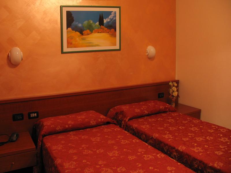 Hotel Stazione Livorno Exterior foto