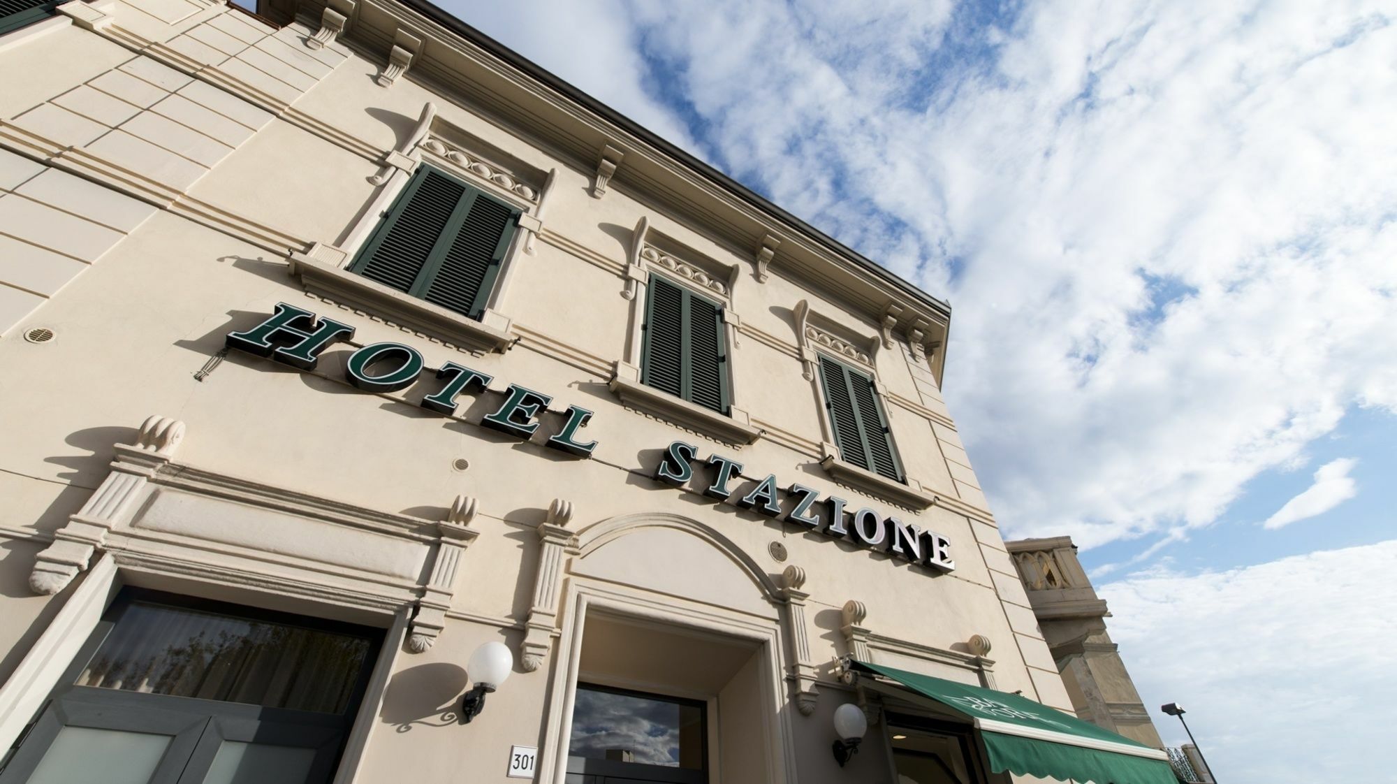 Hotel Stazione Livorno Exterior foto